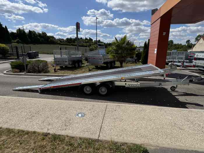REMORQUE PLATEAU PORTE VOITURE BASCULANT TEMARED CARKEEPER 4520/2 S 3T PTAC 3000 kg / PLANCHER CENTRAL BOIS / TVA RECUPERABLE / 4158 HT / LIVRAISON POSSIBLE 4 990 € 5 9... 1
