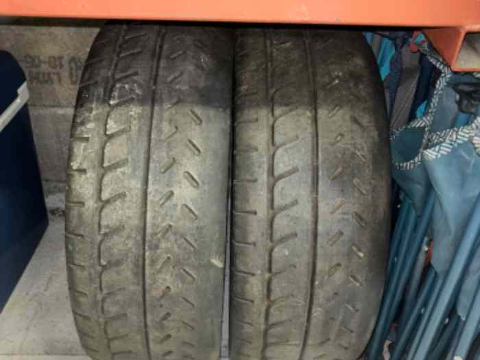 Lot pneus en 15 1