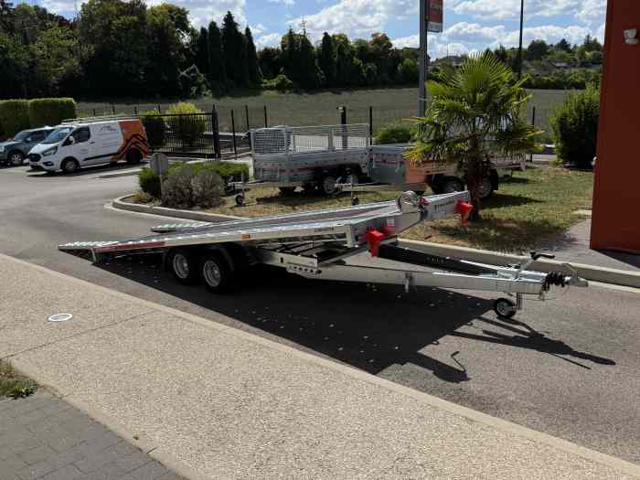 REMORQUE PLATEAU PORTE VOITURE BASCULANT TEMARED CARKEEPER 4520/2 S 3T PTAC 3000 kg / PLANCHER CENTRAL BOIS / TVA RECUPERABLE / 4158 HT / LIVRAISON POSSIBLE 4 990 € 5 9... 4