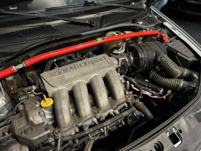 Renault Clio II 2 Phase 1 RS Piste Circuit TrackDay 220 CH Alfano Baquets Arceau capot Fibre Pneus Slick 4