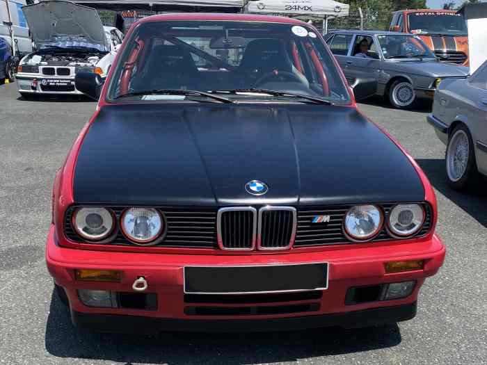 BMW e30 coupé 2,7 boite sport 0