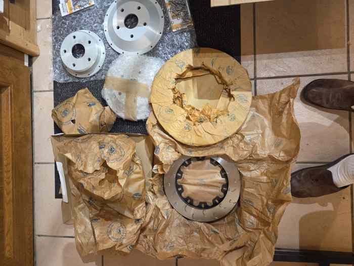 Frein subaru av et ar neuf n11 n12 b r4 0
