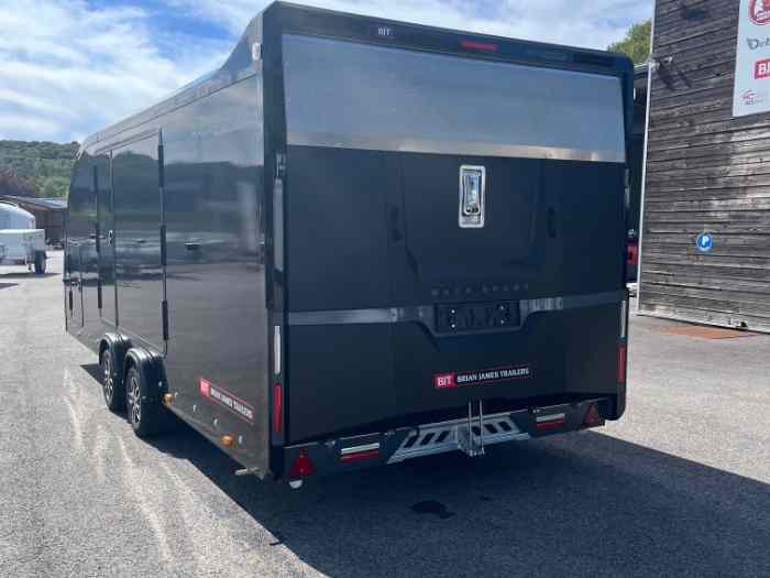 **DISPONIBLE** nouveau modèle BRIAN JAMES RACE SPORT en 5.5 x 2.1 utiles 2