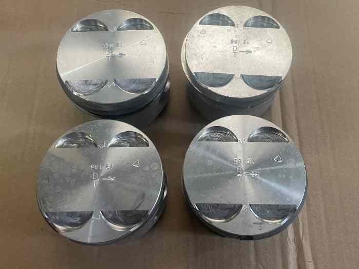 4 pistons Saxo T4 neufs 1