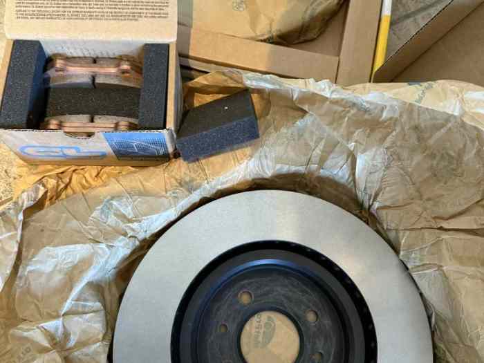 Renault Twingo R2 frontbrakes (brand new) 0
