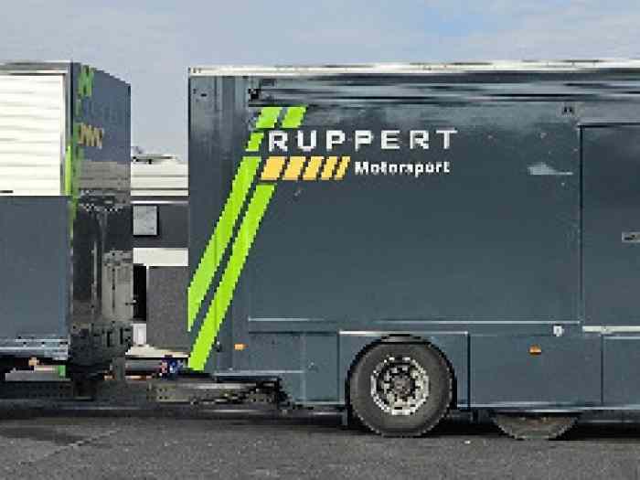 IVECO Race-/Service Transporter + Trailer + Tent 5
