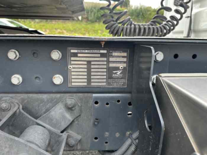 SEMI REMORQUE VL IVECO 5