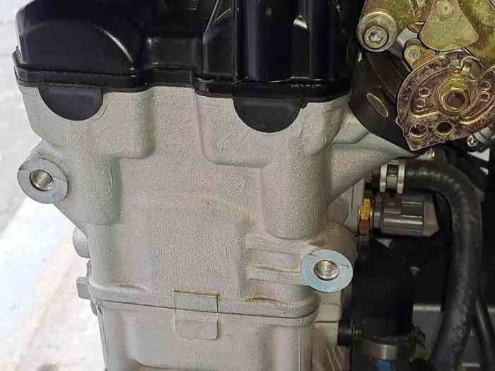Moteur SUZUKI GSXR 600 N723 1