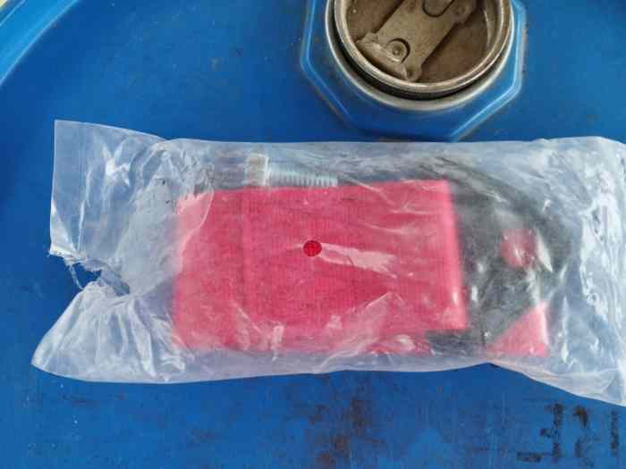 Sangle remorquage Sparco rouge. 1