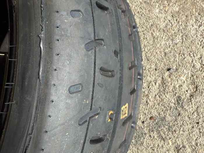 Pneus MRF 195/50-15 S (médium) NEUF 1