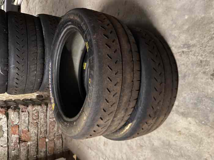 Michelin R11 - R21 16 pouces 1