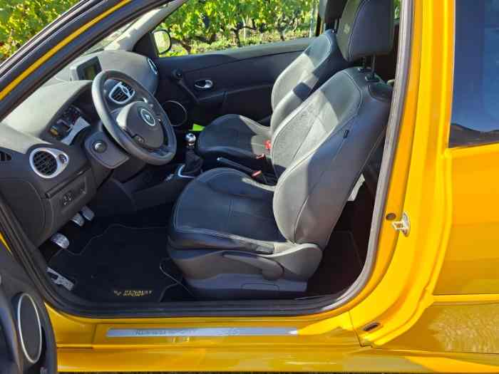Clio III RS luxe 203ch 2