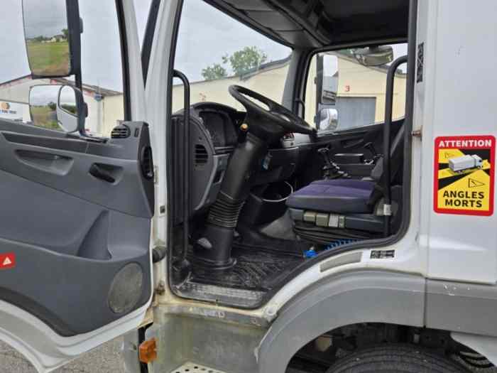 Mercedes atego 918 3