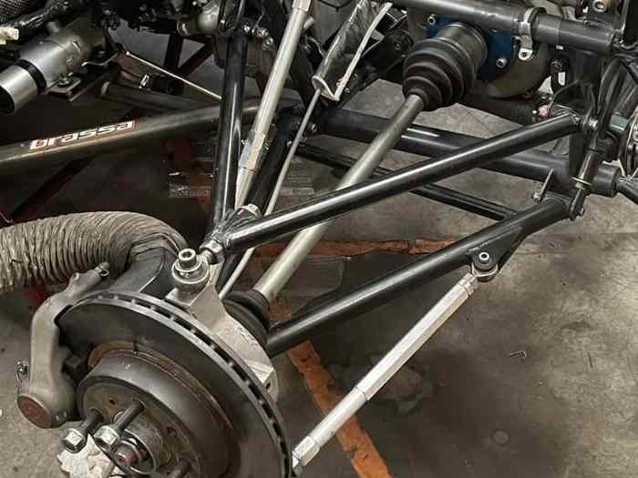 recherche triangle de suspension inférieur et supérieur ( avant et arrière ) pour Speedcar GTR 1
