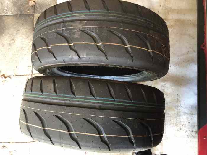 pneux toyo 1