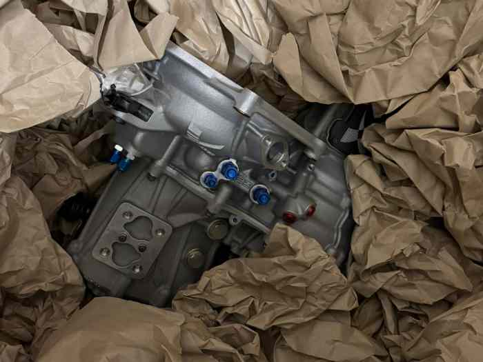Skoda Fabia S2000 NEW parts warehouse sale 1