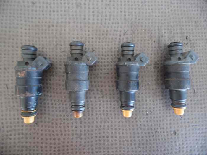 INJECTEURS 0280150201 94460111001 PORSCHE 944-1 2