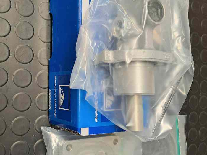 Alcon 208 R2 - Fiesta R2T ou autre F2000 2