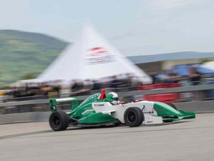 À VENDRE – Formule Renault 2.0 2013 4