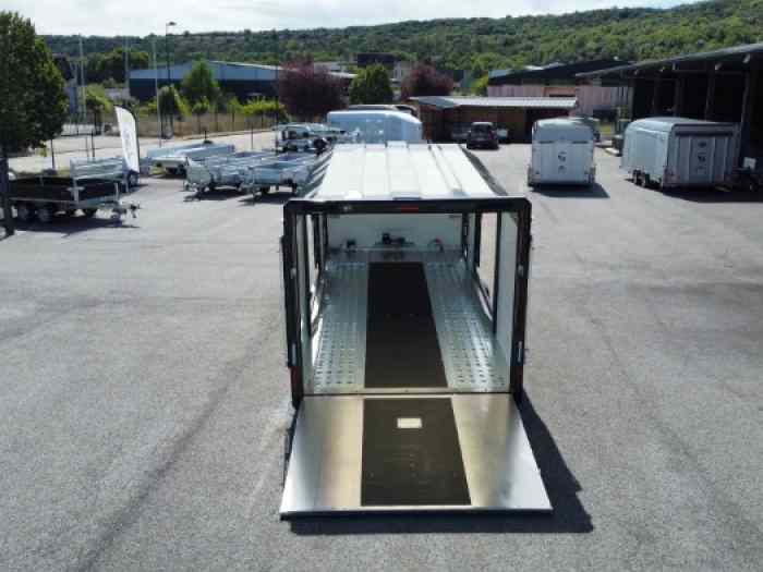 **DISPONIBLE** nouveau modèle BRIAN JAMES RACE SPORT en 5.5 x 2.1 utiles 4