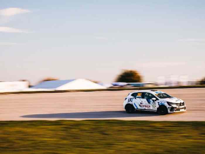 Location Clio Rally5 LRT RACING des 33...