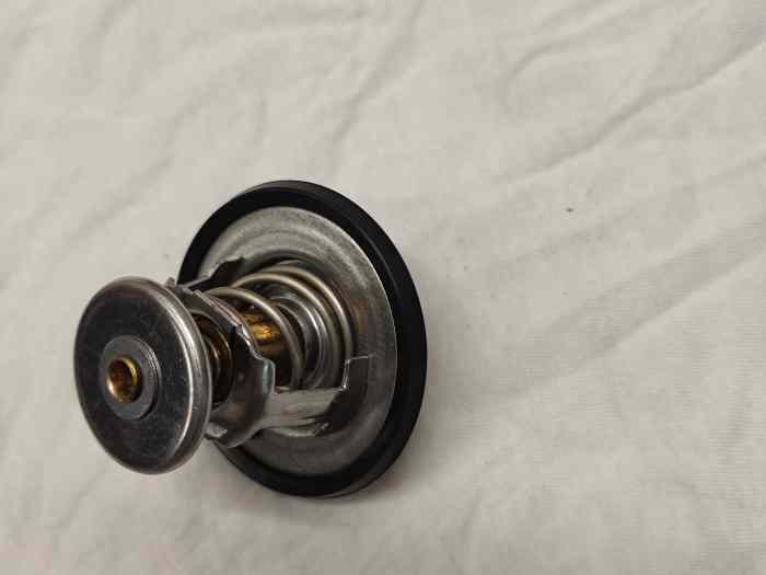 calorstat thermostat sierra cosworth 4x4 ou escort cosworth 2