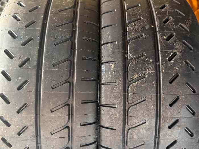 Michelin R31. 19/63/17 neuf 2