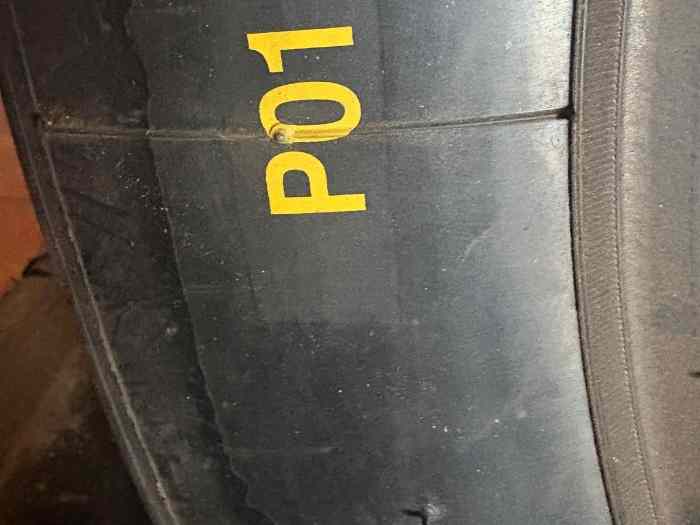 P01 NEUF en 16