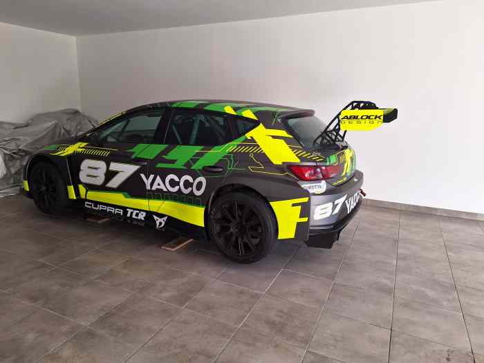Cupra TCR 3