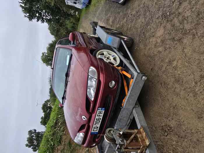 Caisse megane 1