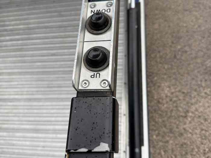 Semi remorque avec auvent 2