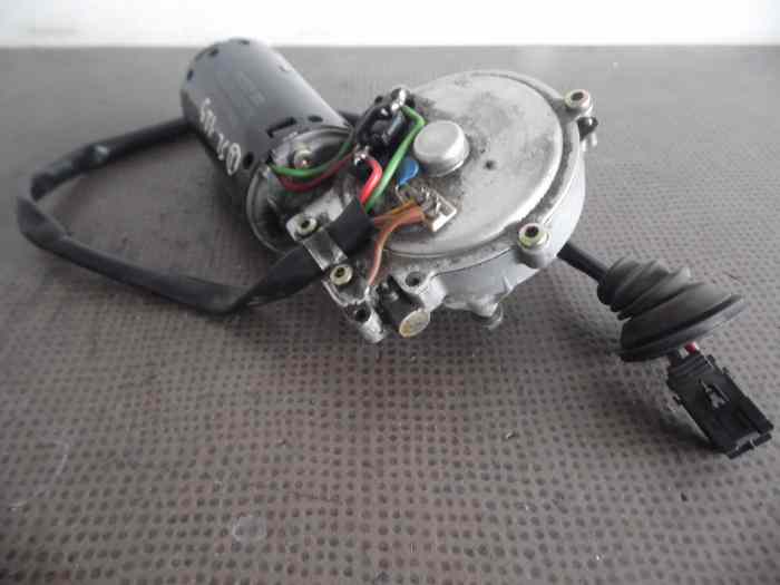 MOTEUR ESSUIE-GLACE A1298208142 / 0390241433 MERCEDES SL R129 2