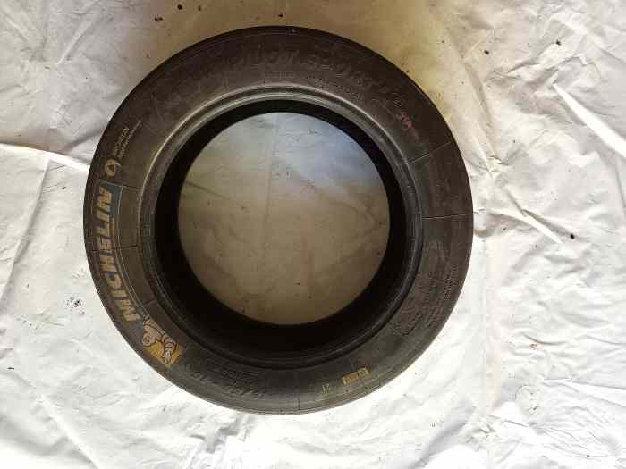Pneu Michelin en 21 et 15 pouces