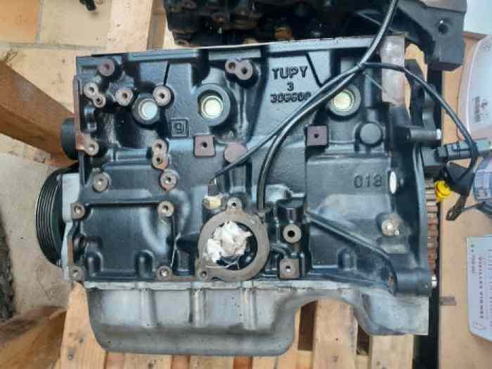 Piece moteur TU5JP4 peu kilométrés 1.6 16 SOUPAPES PSA PEUGEOT