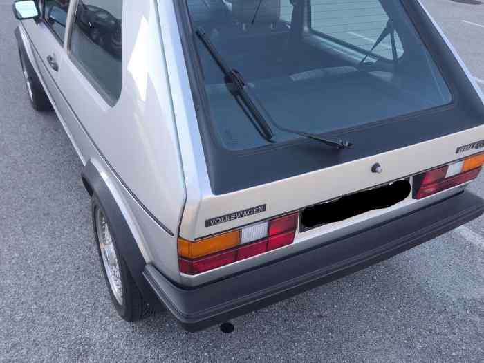 VOLKSWAGEN GOLF 1 GTI 1800 3