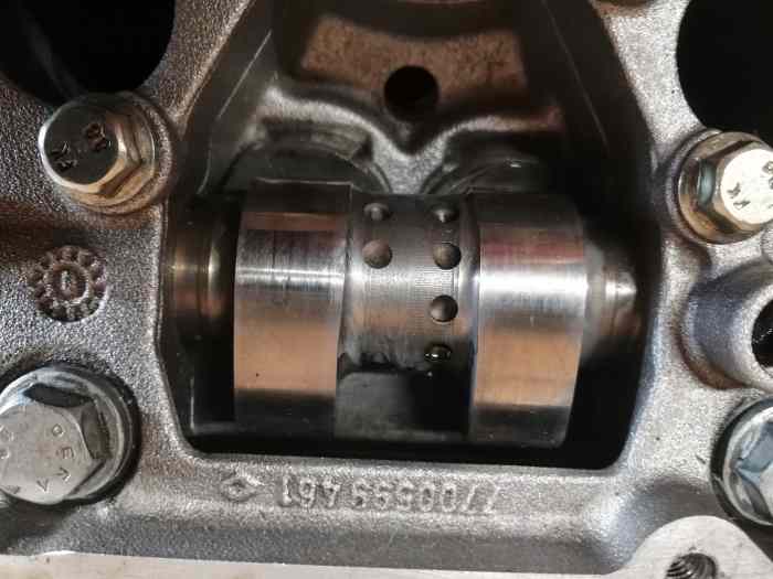 CULASSE RENAULT CLIO 1,8 16V 4
