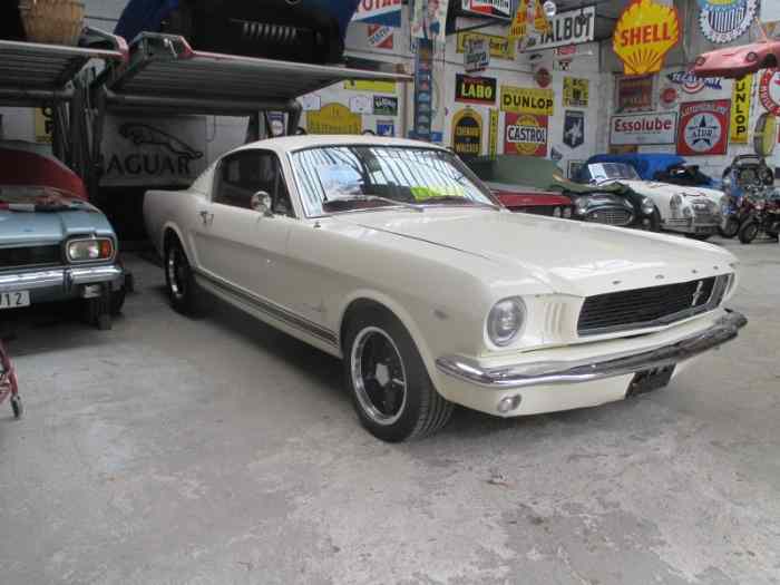 FORD MUSTANG 289 V8 FASTBACK MK 1 5