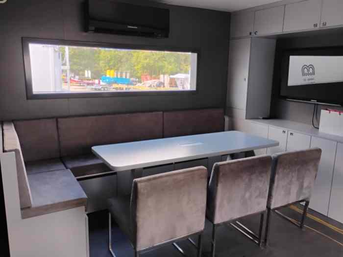 Semi remorque Motorhome : Bureaux + Chargement 2
