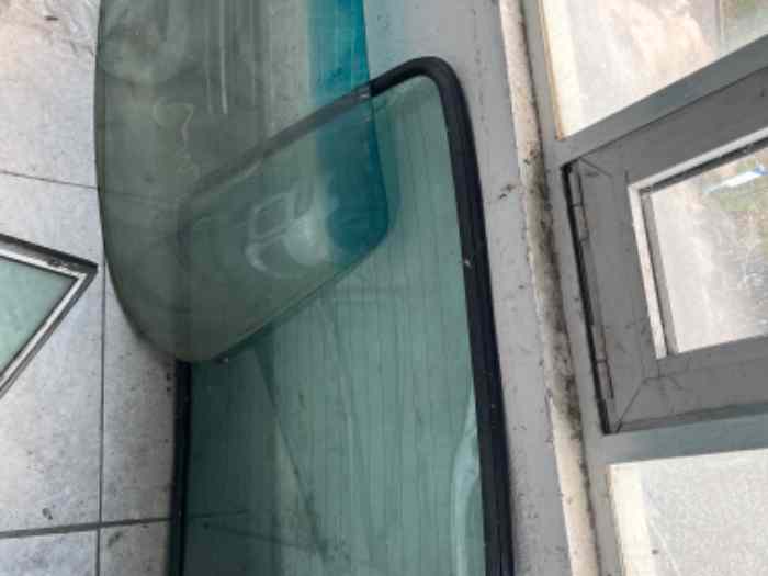 Ensemble pare-brise et lunette arrière Porsche 911 SC 1