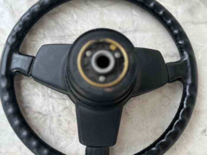 Volant cuir Porsche 911 SC très bel état 1