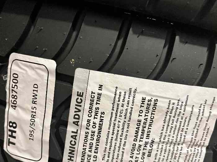4 RW1D Pirelli neufs en 15 2