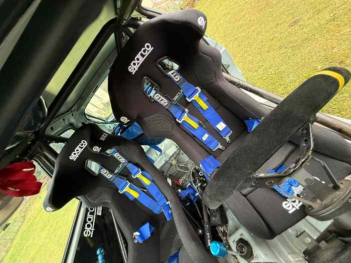 Location 206 terre ou asphalte 1