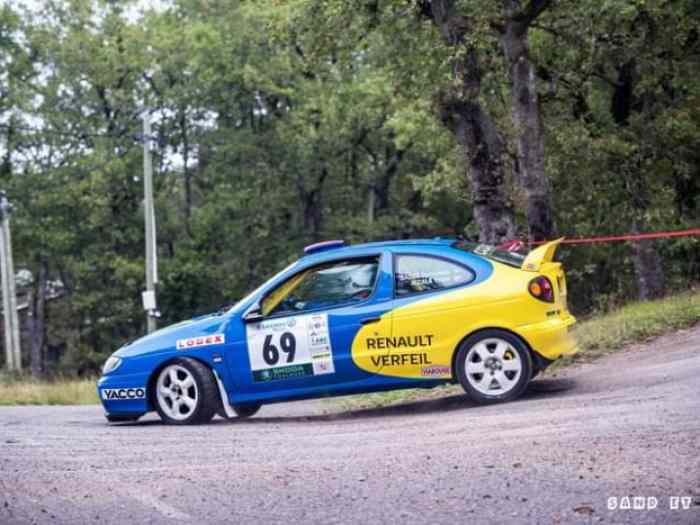 Renault Mégane coupé FA7 3