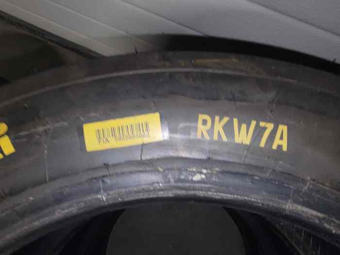 Pneus Pirelli195/50/15 RKW7A 5