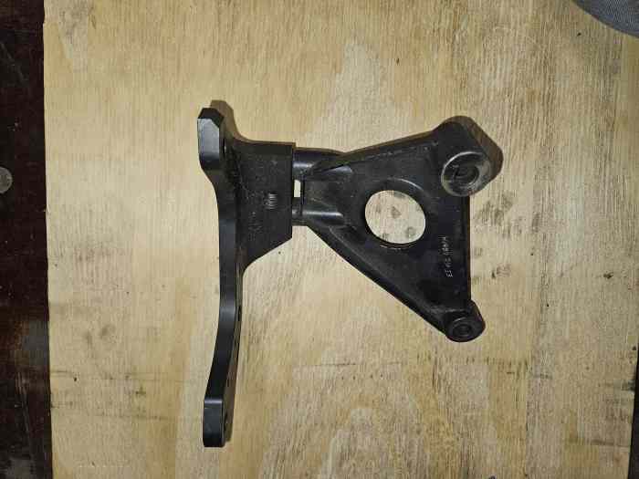 Support moteur twingo r2 evo 1