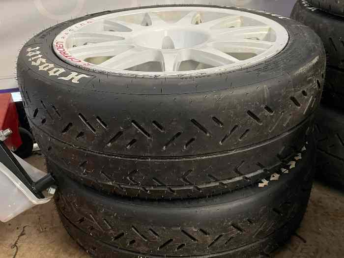 Pneus Hoosier en 17 1