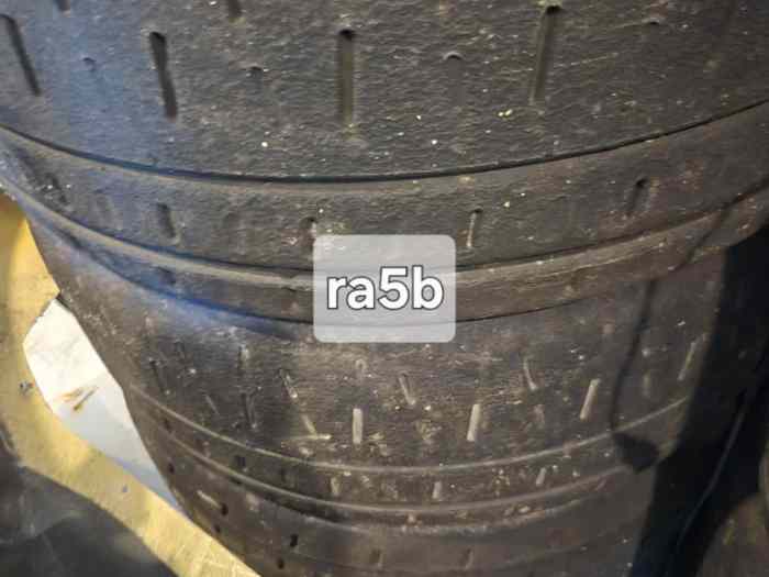 Pneus 18 Pirelli RA5B