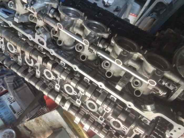 Culasse BMW S50B32 avec distribution et arbre a cames GR A 3