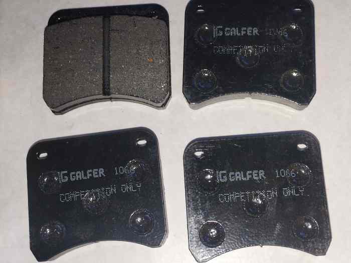 PLAQUETTES DE FREIN ARRIERE RENAULT CLIO S1600,TWINGO R2 1