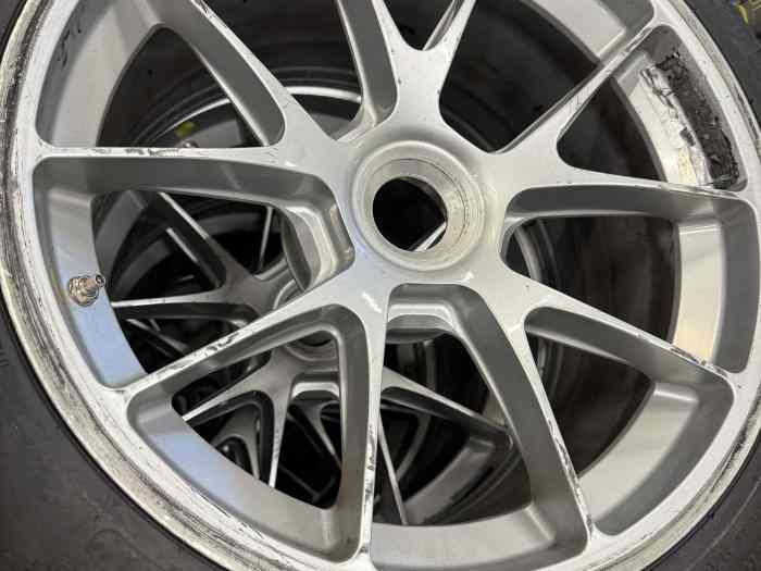 4 jantes Porsche 991 CUP + 4 pneus Michelin pluie 1